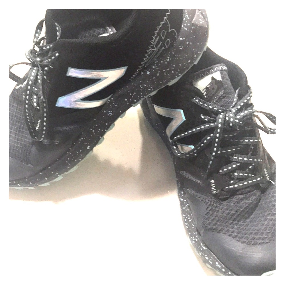 new balance 690 All terrain running shoe